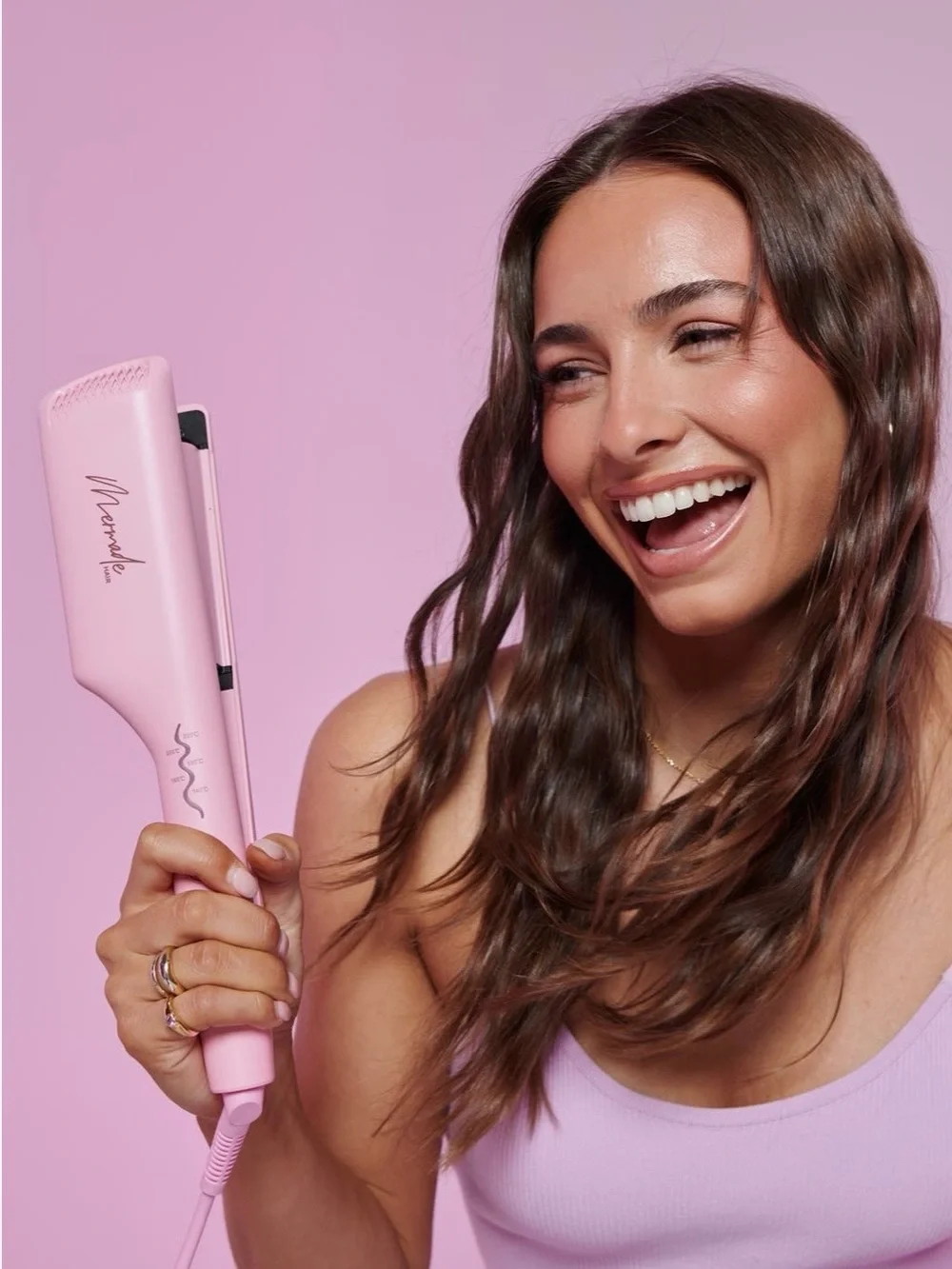 Pink Ceramic Straightening Brush - Sleek Pink Finish